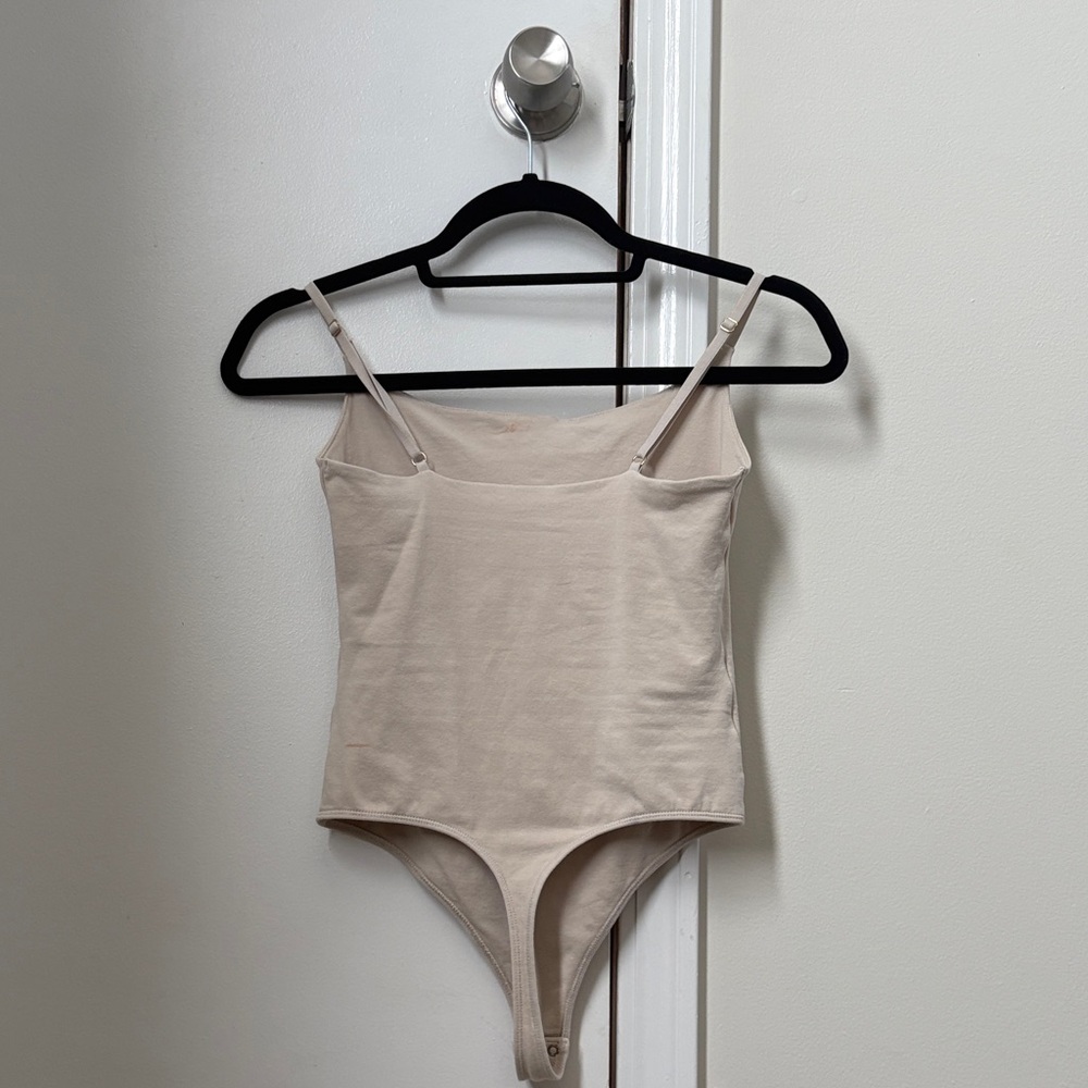 Abercrombie & Fitch Nude Spaghetti Strap Sleeveless Bodysuit - Size XS - Picture 7 of 8